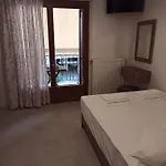 Eirini Filippou Aparthotel 3*